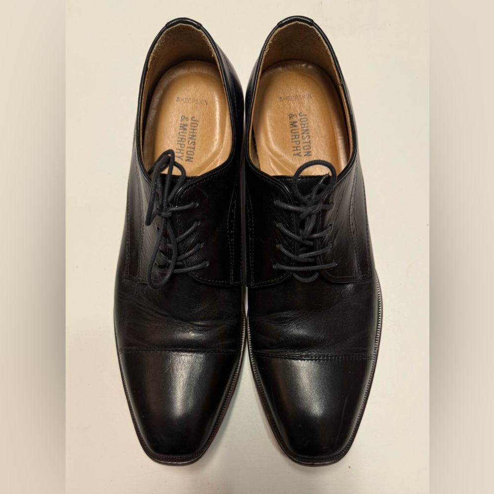 Johnston & Murphy Black Sheepskin Leather Men's Dress  Shoes | Sz 9 1/2